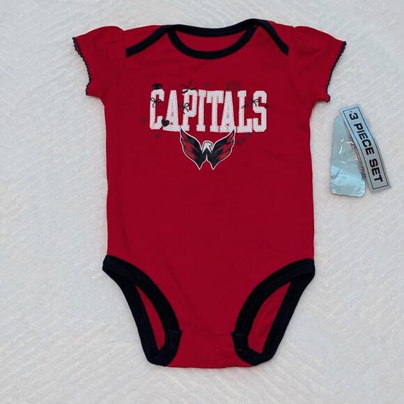 Babies Infant NHL Capitals One Piece Bodysuit Size 12Months - Picture 1 of 4